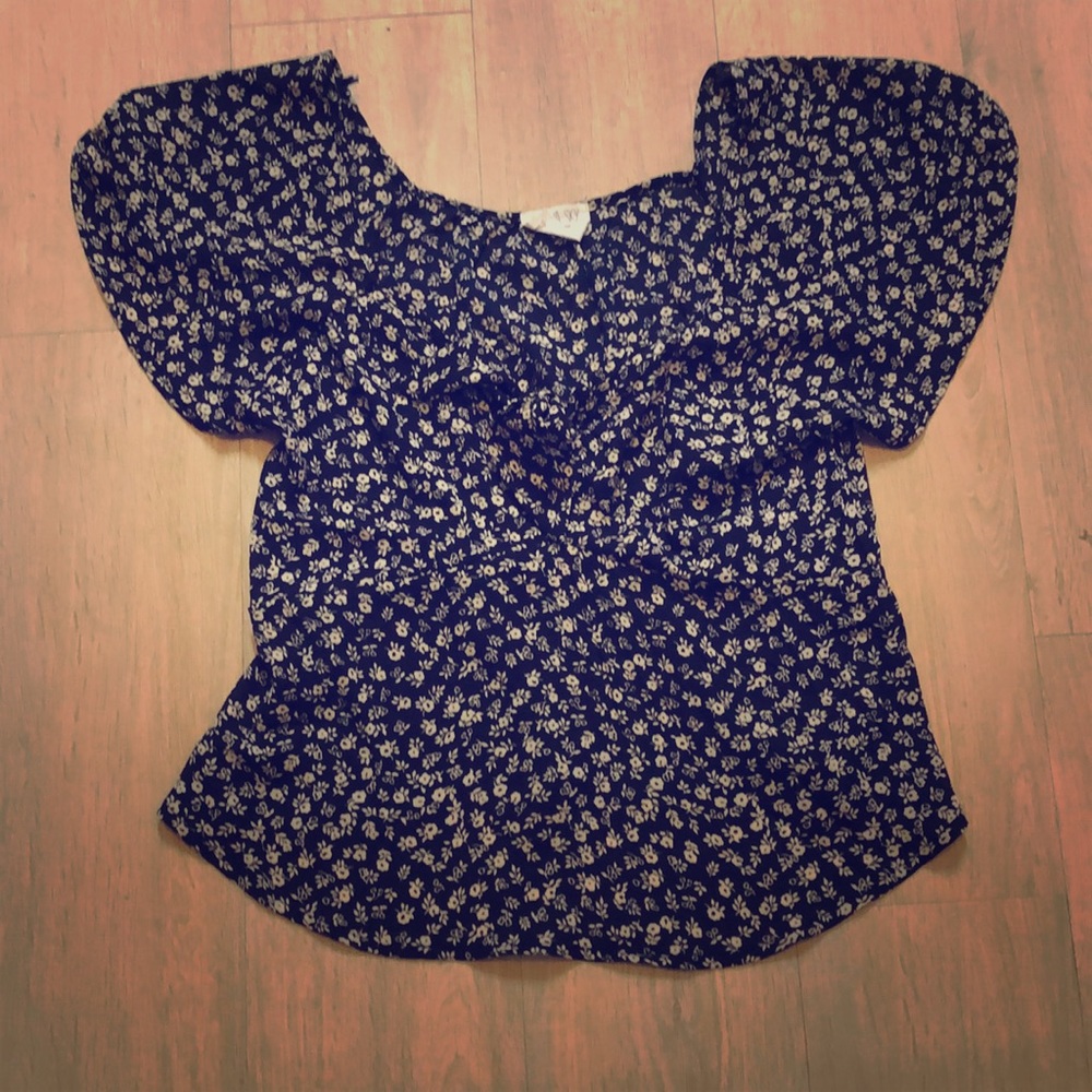 Flowery flowy summer top
